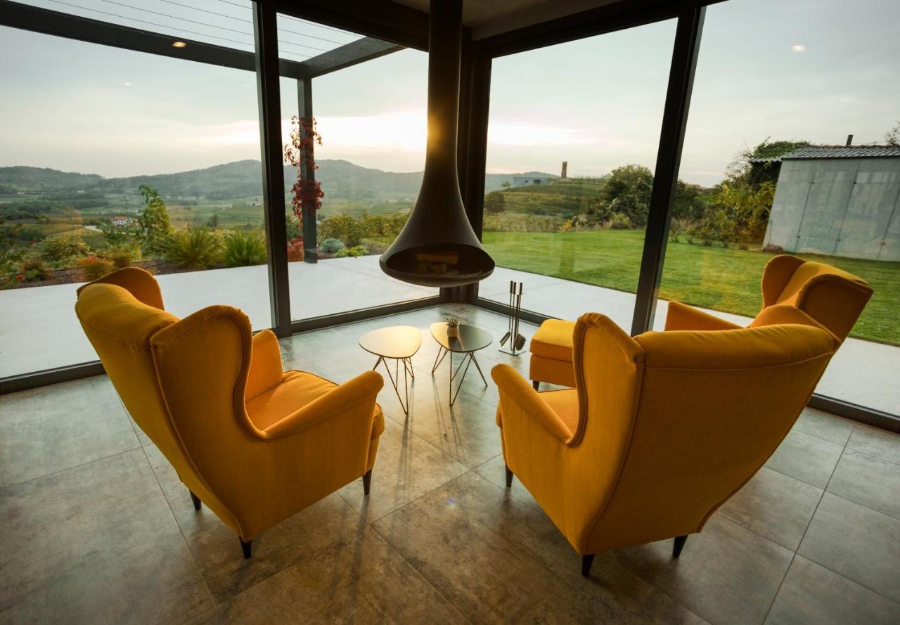 Tavarneta Estate Dobrovo Extérieur photo